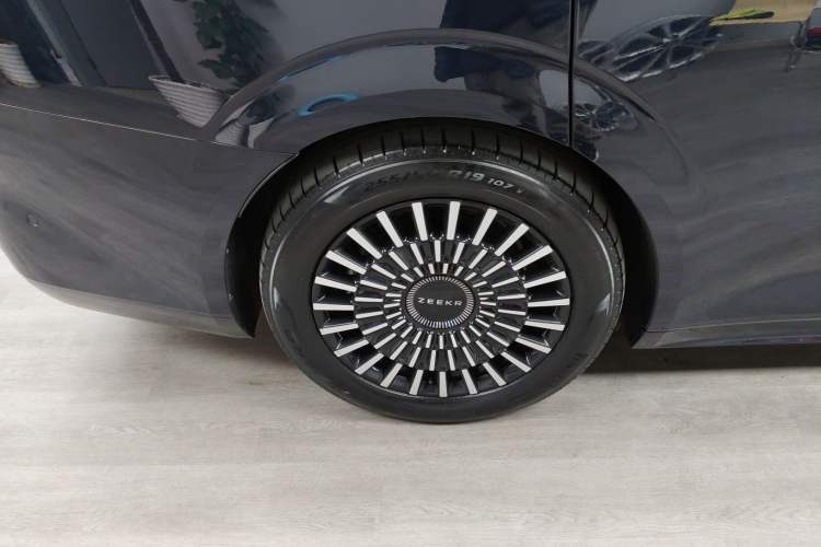 Used Zeekr 009 2022 WE Edition