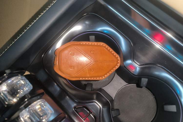 Used Formula Leopard 5 2023 Explore Edition Vehicle Key