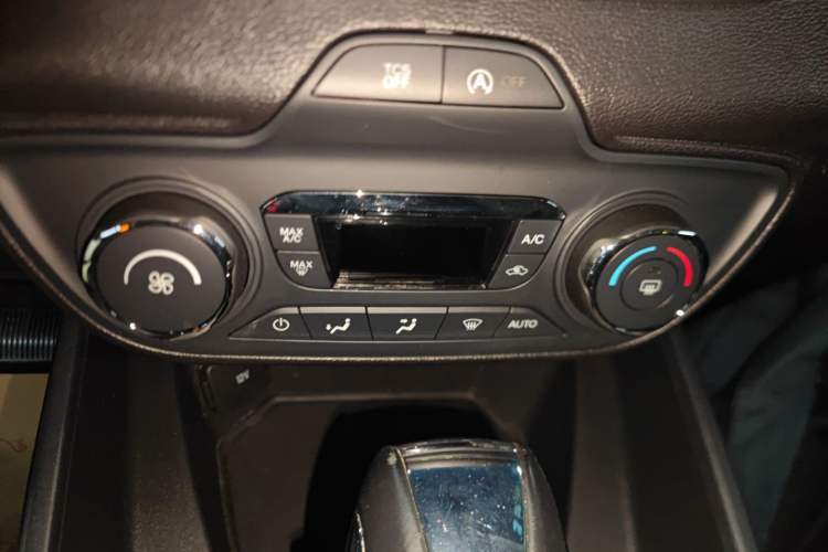 Used Ford Escort 2019 Revised Version 1.5L Automatic Enjoyment Type China VI Standard
