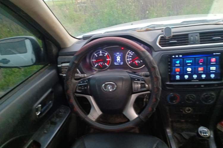 Used Great Wall Wingle 5 2017 2.0T European Version Diesel Two-Wheel Drive Advanced Large Double-Cab GW4D20E