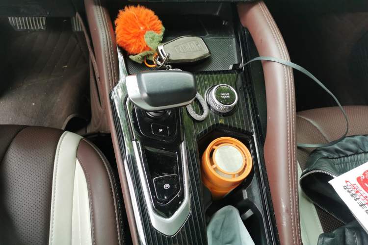 Used Geely Auto Monjaro L 2024 2.0TD High-Power Automatic Two-Wheel Drive Yunqi Version