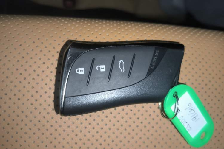 Used Lexus ES 2023 200 Excellence Edition