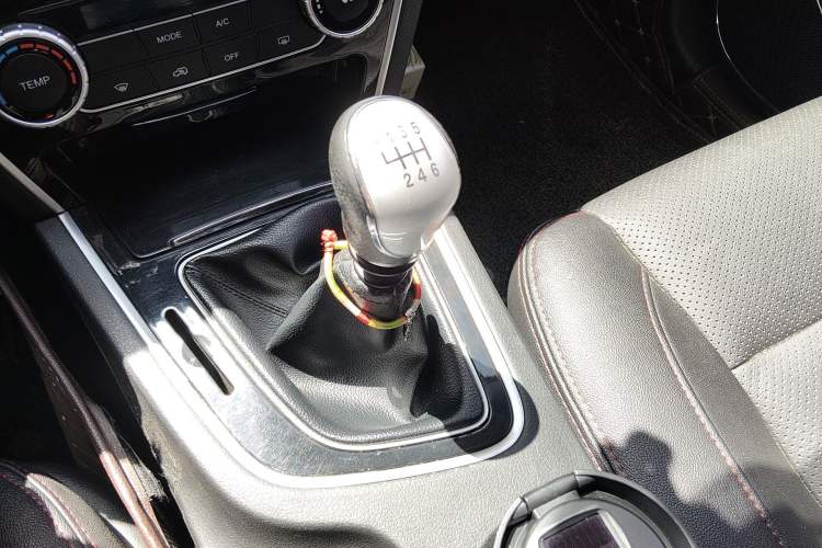 Used Leopaard CS10 2015 2.0T Manual Supreme Edition
