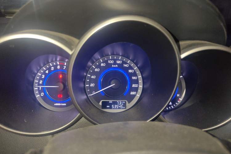 Used CHANGAN Eado 2015 1.6L Manual Luxury Model China IV Standard Instrument Cluster