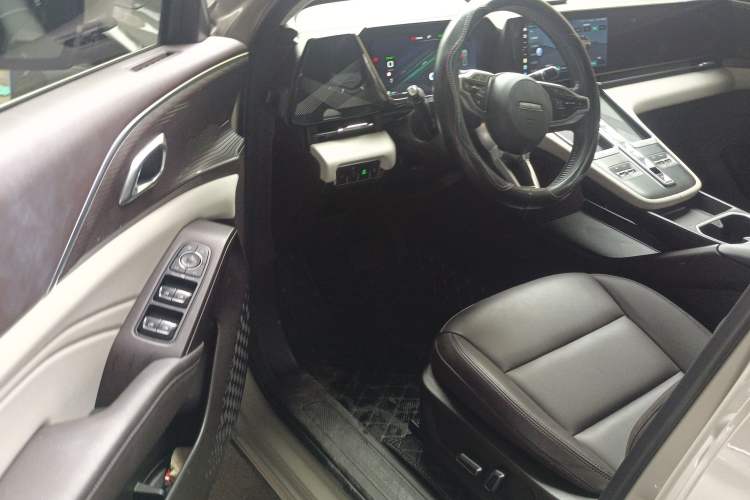 Used Haval Fierce Dragon Max 2023 1.5L Hi4 105 Four-Wheel Drive Navigation Edition Driver Seat