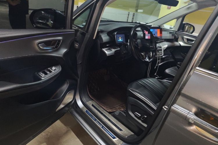 Used Roewe iMAX8 2021 400TGI Supreme Series Prestige Edition
