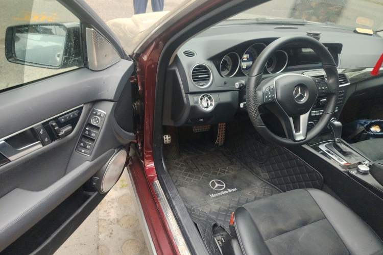 Used Mercedes-Benz C-Class 2013 C 260 Fashion Edition Grand Edition Driver Seat