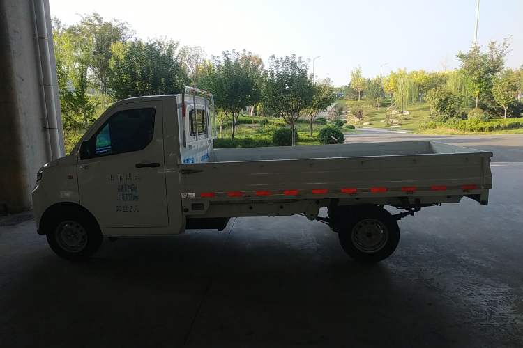 Used Farizon Xingxiang F1E 2023 Evesight Cargo Van with 41.86 kWh
