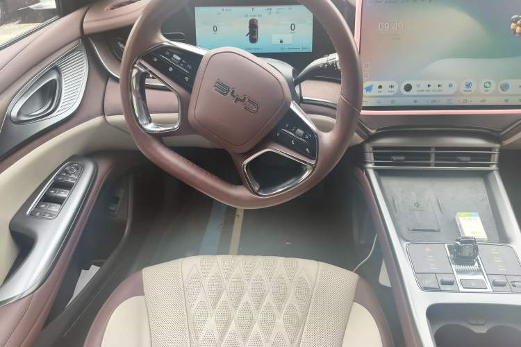 Used BYD Seal 2023 DM-i 1.5T 121km Flagship Model

