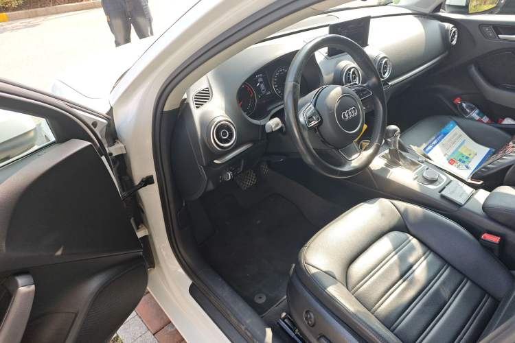 Used Audi A3 2015 Limousine 35 TFSI Millionth Anniversary Intelligent Leading Model
