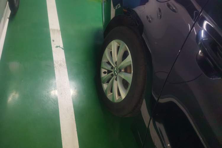 Used Volkswagen Magotan 2016 1.8TSI Smart Enjoyment Leading Model Right Rear Wheel Hub