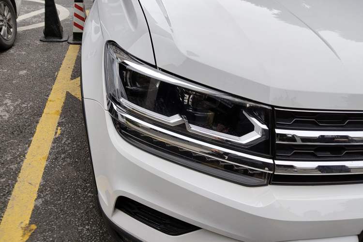 Used Volkswagen Tharu 2020 280TSI Two-Wheel Drive Luxury Plus Version China VI Standard Right Front Headlight