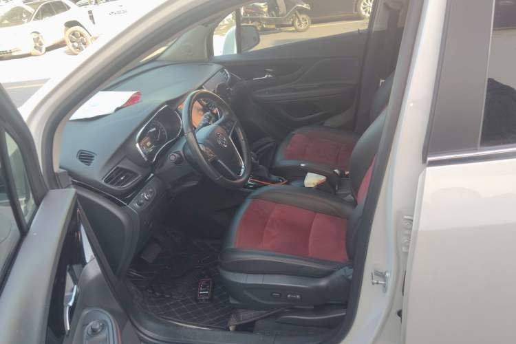 Used Buick Encore 2018 18T Automatic Two-Wheel Drive Urban Elite Model
