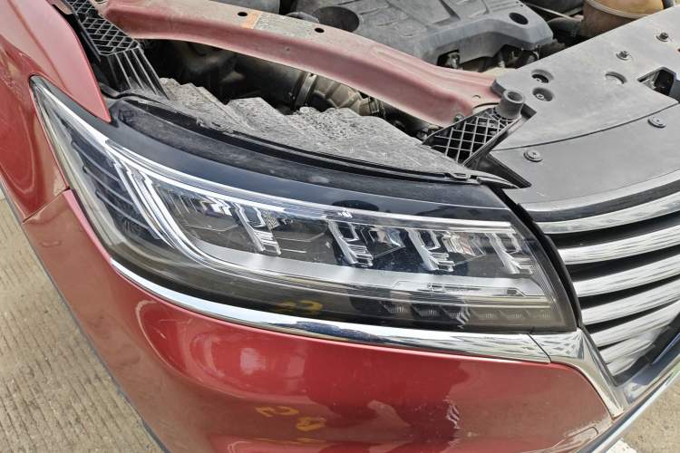 Used Roewe RX5 2019 20T Two-Wheel Drive Automatic Ali Smart Connectivity Platinum Edition
