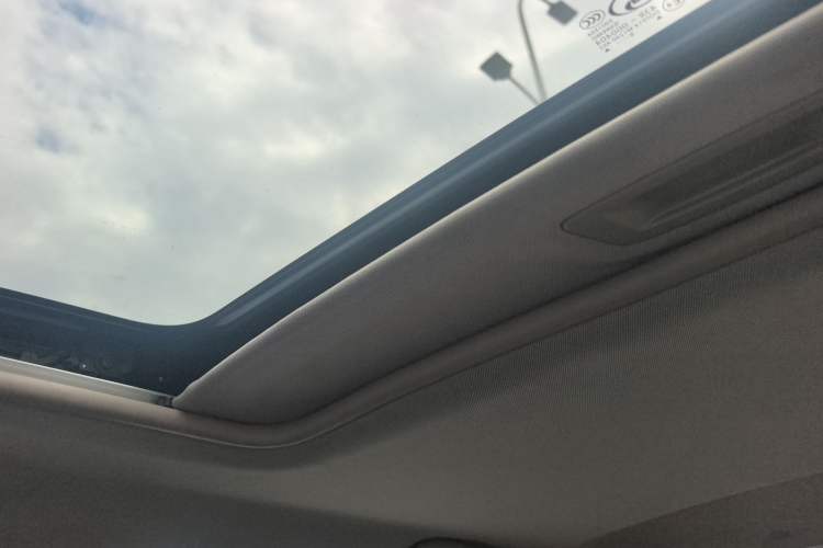 Used Buick GT 2015 15N Automatic Elite Version Headliner