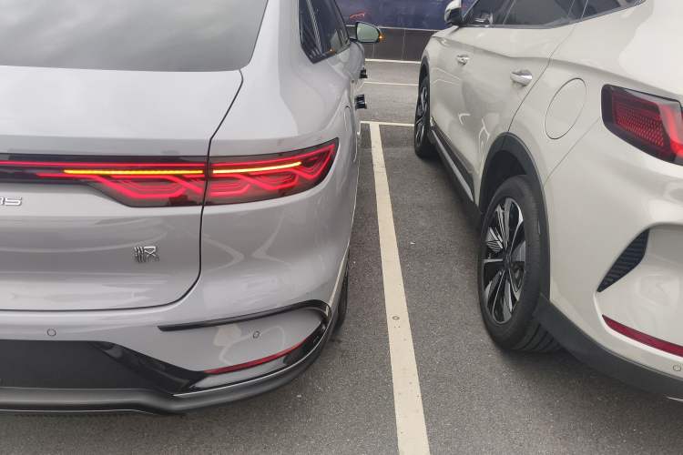 Used BYD Han 2025 DM-i 125KM Prestige Model