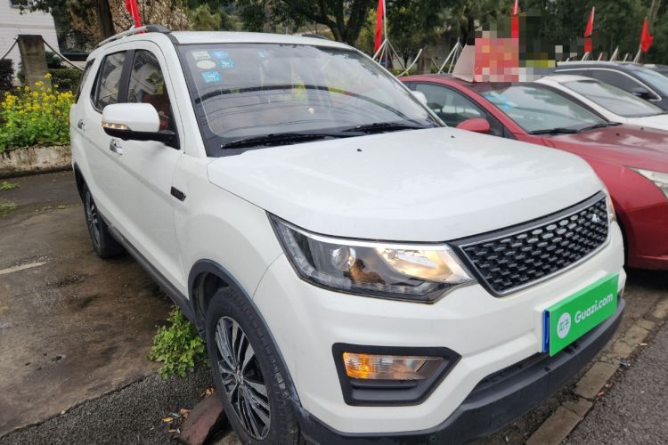 Used Oshan CX70 2017 Facelifted CX70T 1.5T Manual High-Performance Edition
