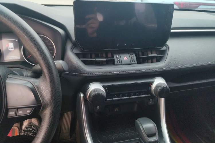 Used Toyota Wildlander 2023 2.0L CVT Two-Wheel Drive Leading Edition