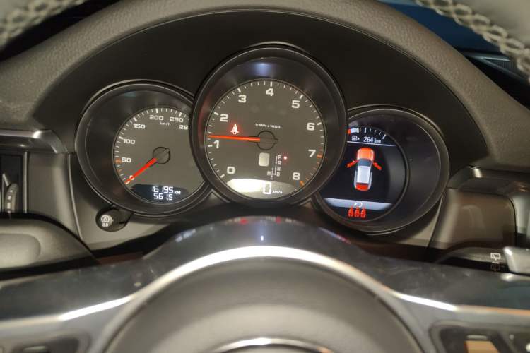 Used Porsche Macan 2021 Macan 2.0T Instrument Cluster