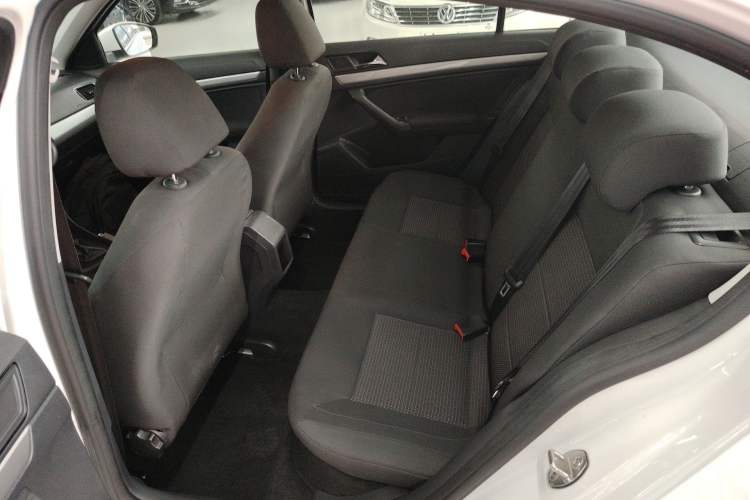 Used Volkswagen Lavida 2018 Classic 1.5L Automatic Fashion Edition China VI Standard