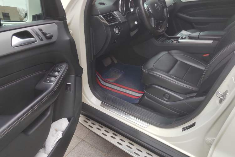 Used Mercedes-Benz M-Class 2012 ML 300