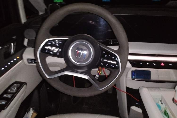 Used Buick GL8 2025 Lu Zun Deluxe and Yue Aivia Edition
