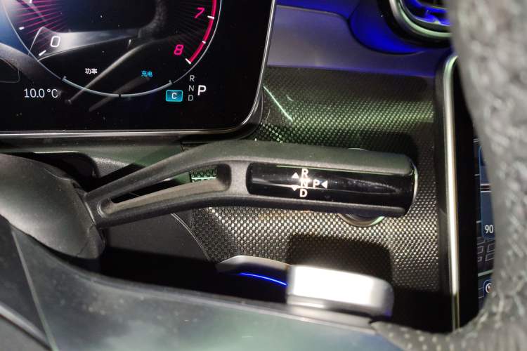 Used Mercedes-Benz C-Class 2024 Facelifted C-Class 260 L Night Edition Sports Version Gear Lever