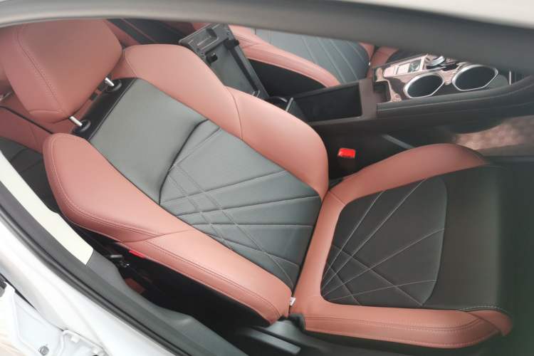 Used CHANGAN Eado 2023 Changan Edition PLUS Blue Whale NE 1.4T GDI DCT Prestige Version