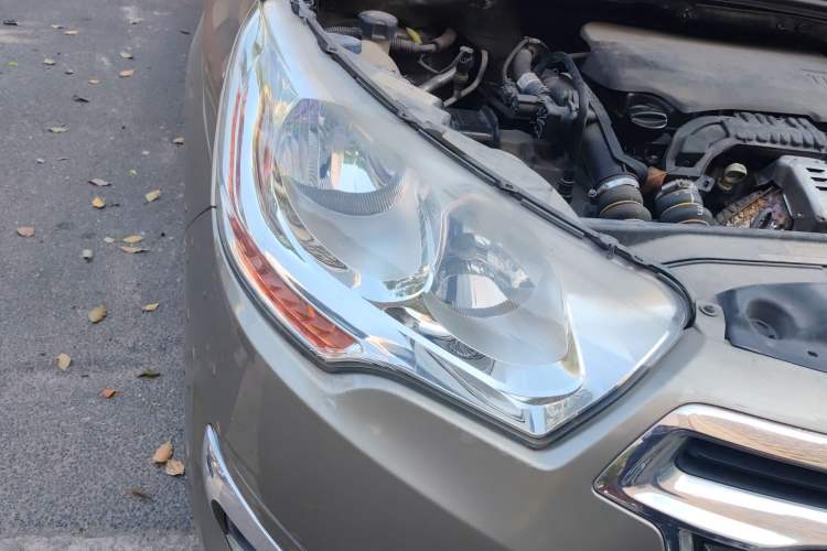 Used Citroen C4L 2015 1.2T Automatic Luxury Edition Right Front Headlight