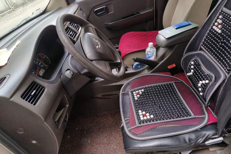 Used Wuling Rongguang V 2016 1.5L Standard Version Left Front Seat