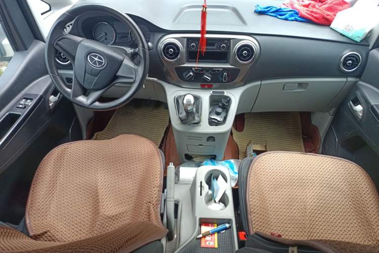 Used JAC Refine M3 2015 Maker Edition 1.6L Luxury Smart Version Center Console