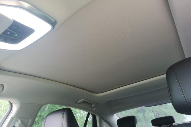 Used Hongqi H5 2025 1.5T DCT Qiyun 500 000th Unit Commemorative Edition Headliner