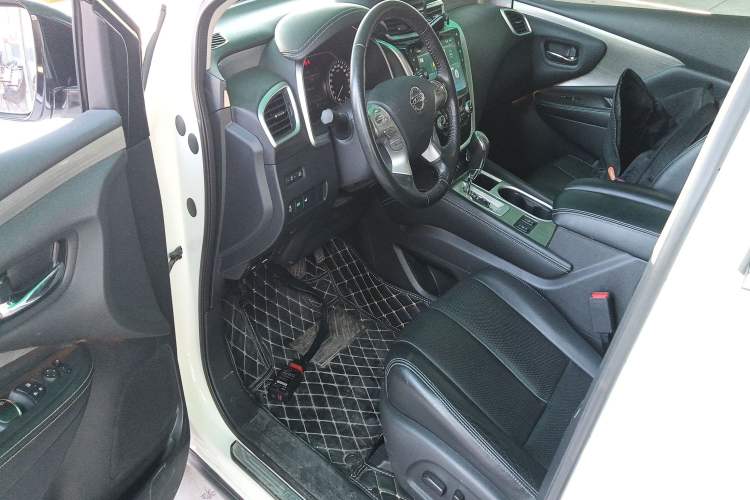 Used Nissan Murano 2019 2.5L XL Two-Wheel Drive Smart Connect Luxury Edition China VI Standard