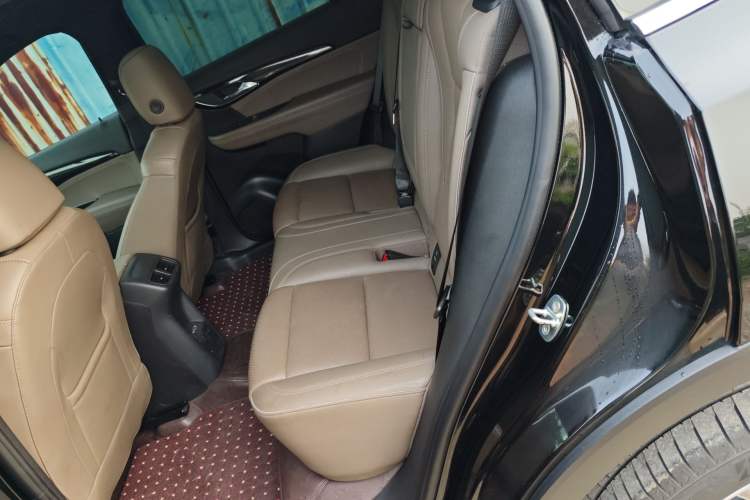 Used Buick Envision 2022 Encore Plus 652T Five-Seat Luxury Model Left Rear Seat