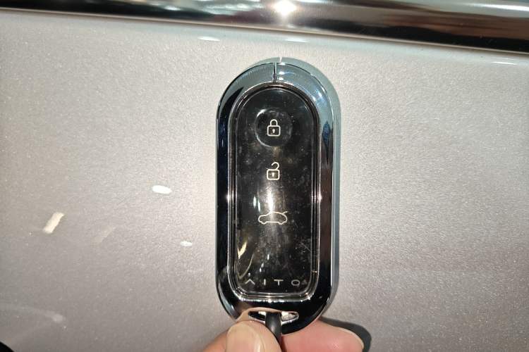 Used Hima AITO M7 2024 1.5T Rear-Drive Plus Version 5 Seats