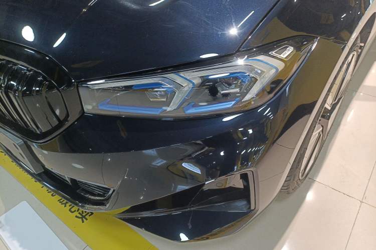 Used BMW i3 2024 eDrive 40 L Midnight Sports Package Left Front Headlight