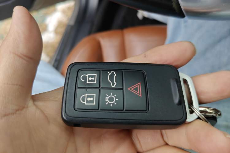 Used Volvo S60 2013 T5 Comfort Edition