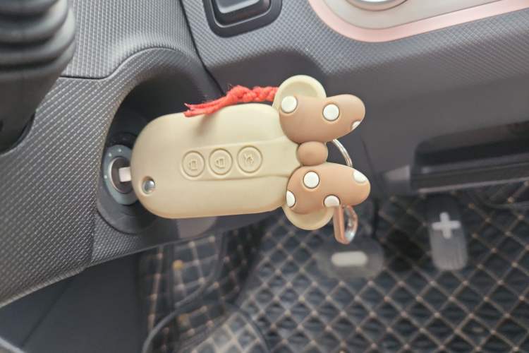 Used Wuling Hongguang MINIEV 2022 Macaron Premium Model – Lithium Iron Phosphate