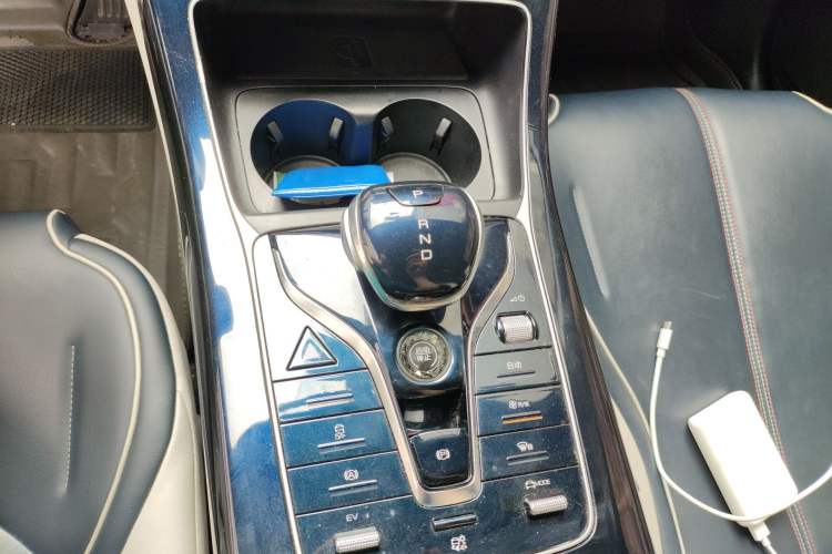 Used BYD Qin PLUS 2021 DM-i 55KM Flagship Model Gear Lever