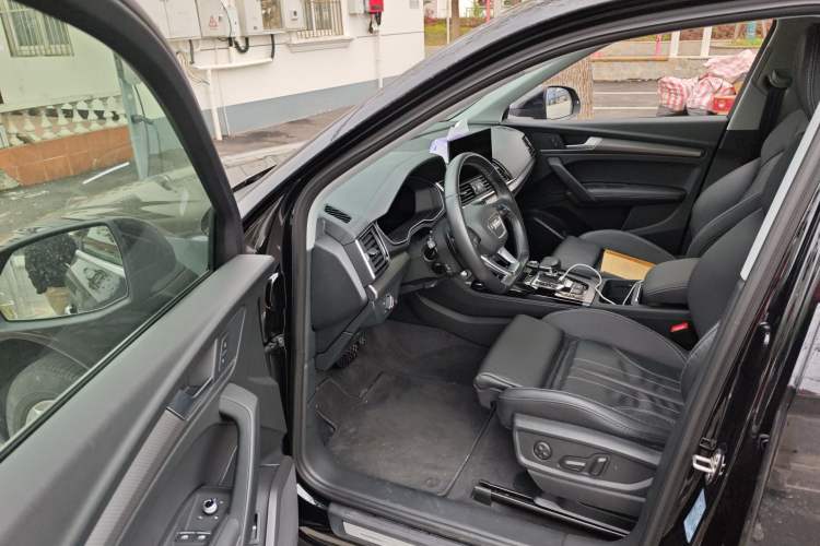 Used Audi Q5L 2022 40T Luxury Dynamic Model
