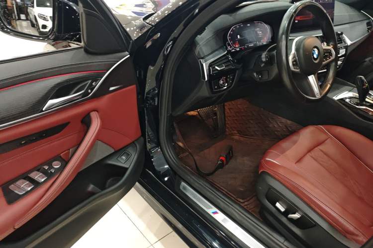 Used BMW 5 Series 2022 Restyled 530Li Leading Edition M Sport Package