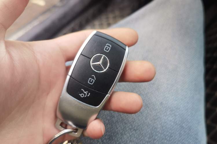 Used Mercedes-Benz C-Class 2020 C 260 L Sport Edition Vehicle Key