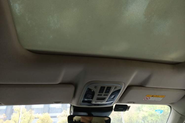 Used Wey VV6 2018 2.0T Two-Wheel-Drive Ultra-Luxury Version China V Standard Headliner