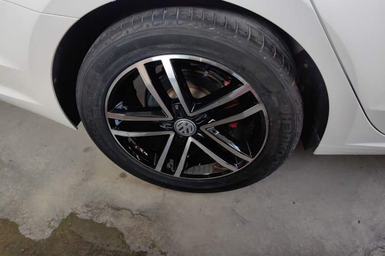 Used Volkswagen Lamando 2019 280TSI DSG Comfort Edition China V Standard Right Rear Wheel Hub