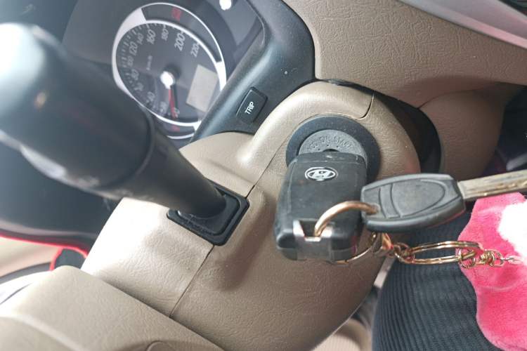 Used Hyundai Tucson 2009 2.0L Automatic Two-Wheel Drive with Sunroof