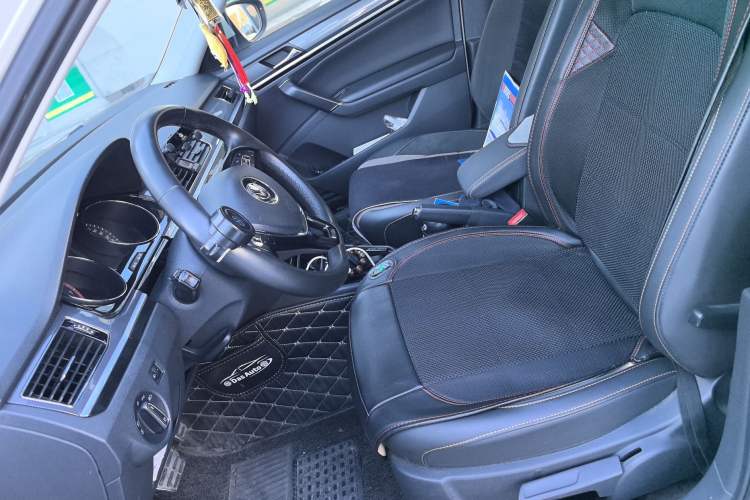 Used Volkswagen C-TREK 2018 230TSI DSG Comfort Model