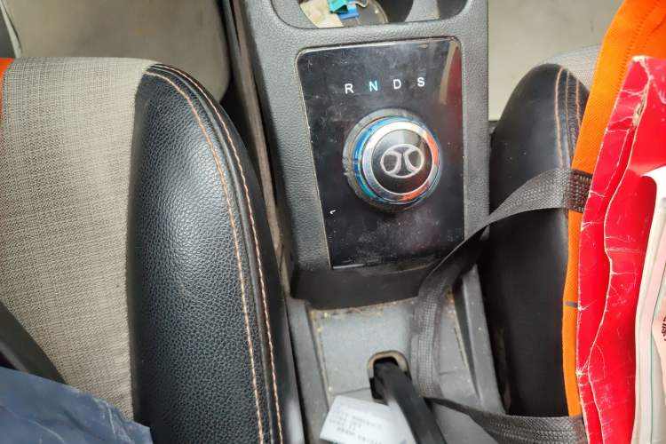 Used BAIC New Energy EC 2017 EC180 Dynamic Edition Gear Lever