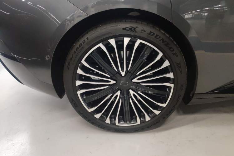 Used Avatr 12 2025 Updated Ultra All-Electric Four-Wheel Drive