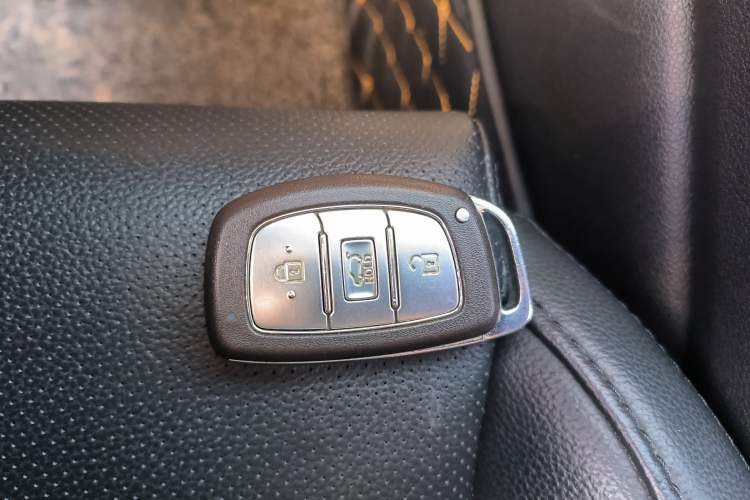 Used Hyundai Tucson 2015 1.6T Dual-Clutch Two-Wheel-Drive Smart Model
