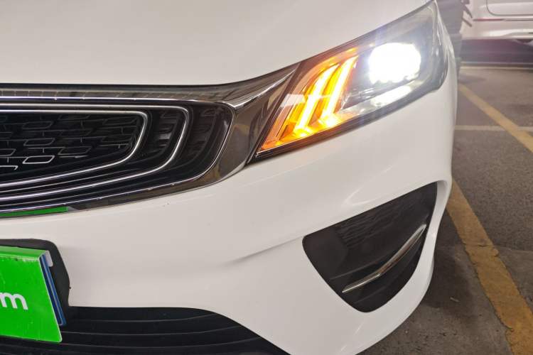 Used Geely Auto Binray 2018 14T CVT Binyi Edition Left Front Headlight